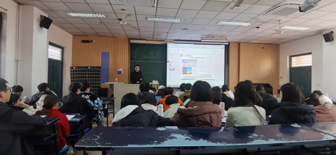 张文跃应邀到西安建筑科技大学就我公司非煤监测预警技术进行授课